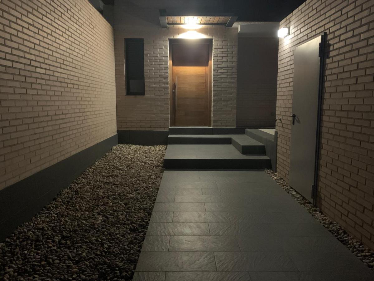 Chalet Con Piscina Privada A 25 Min De Madrid Arroyomolinos Luaran gambar
